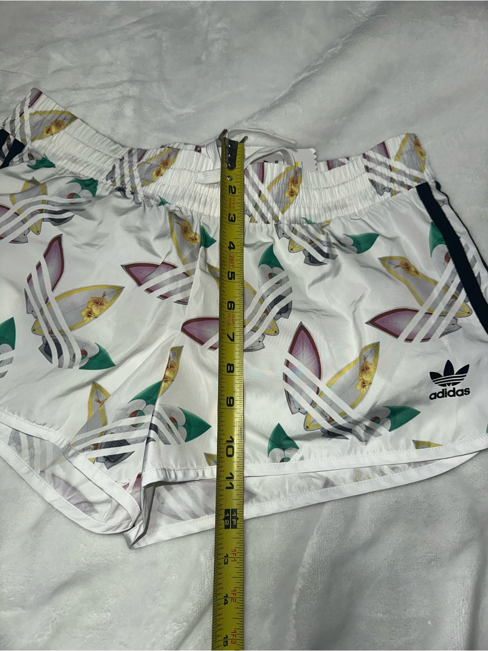 adidas Originals White Surfboard Print Women's Shorts - Picture 9 of 9